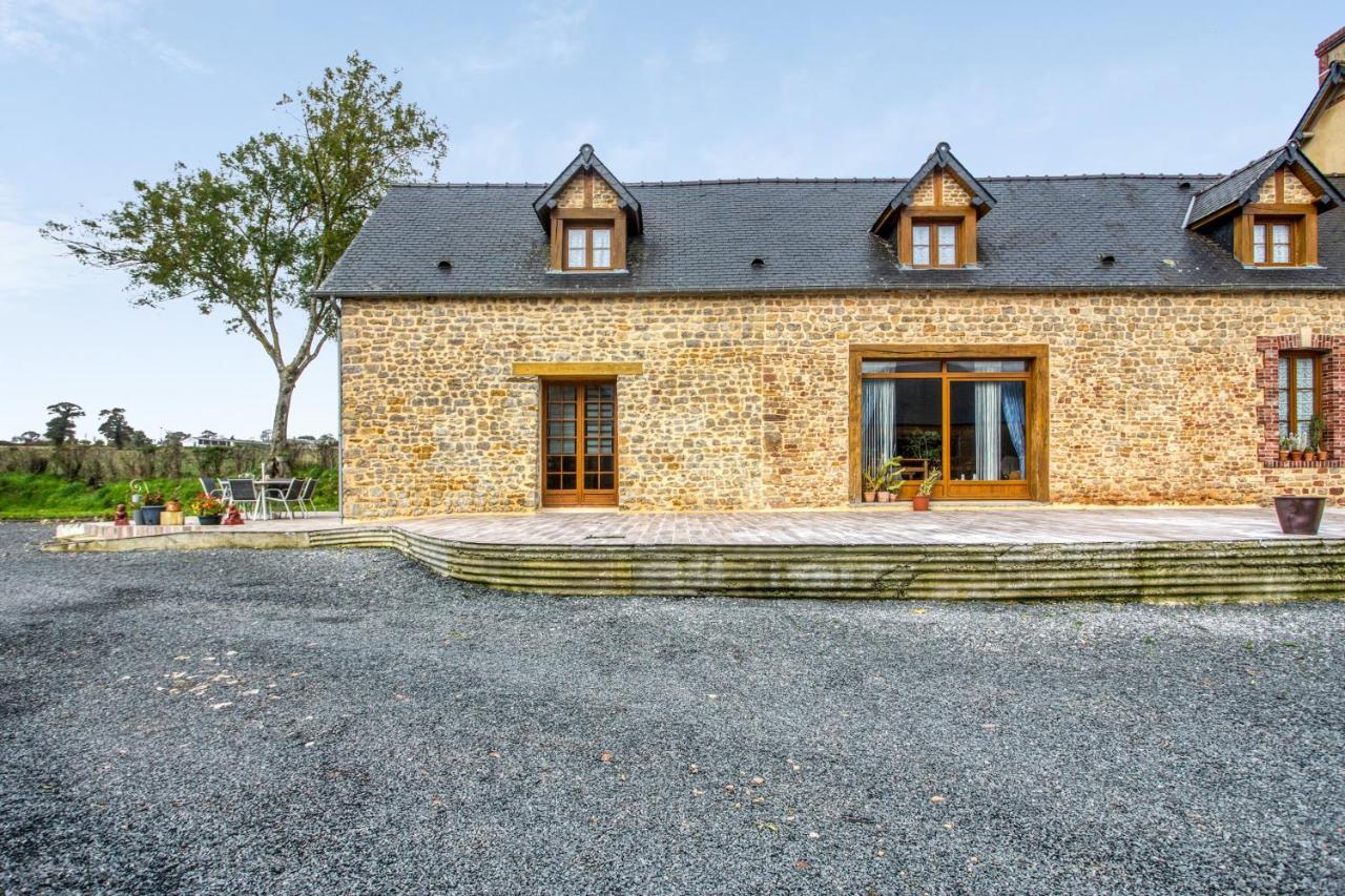 Maison Charmante A Saint-Marcouf Avec Jardin. Villa Luaran gambar